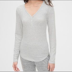 Long Sleeve Ribbed Henley